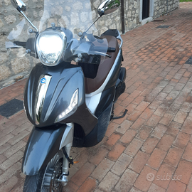 Beverly 300 Anno 2018 km 22000