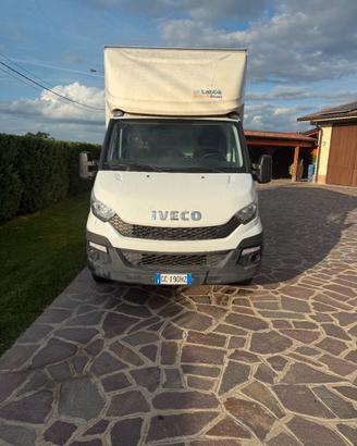 Veicolo commercial