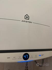 SCALDACQUA ELETTRICO AD ACCUMULO VELIS EVO