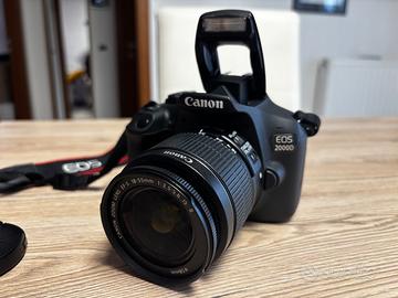 CANON EOS 2000D
