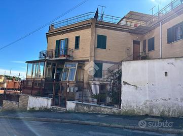 3 LOCALI A ROMA