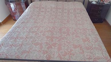 copriletto uncinetto fatto a mano