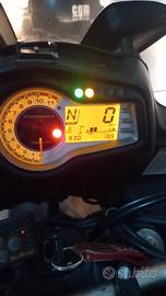 Suzuki V Strom DL 650 - 2011