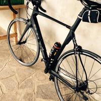 MACH 700 CARBONIO MONOSCOCCA 