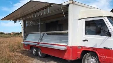 Street food paninoteca