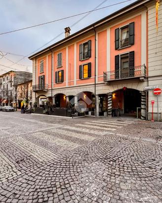 NEGOZIO A CASALPUSTERLENGO