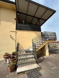 Villa indipendente con terreno agricolo