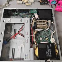 APC Smart-UPS 1500 rack usato senza batterie