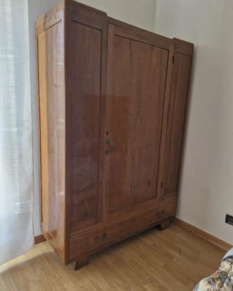 Armadio in legno
