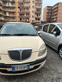 Lancia Y