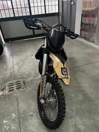 Husqvarna TE 125 targato