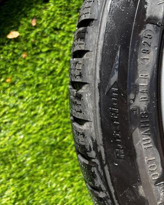 Cerchi in lega 17" e 4 gomme invernali Nexen
