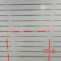 Pannelli dogati espositori e mensole vetro