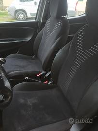  lancia ypsilon 1.2 69 cv 03/2012