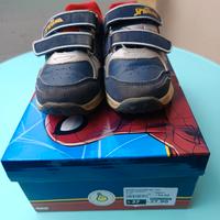 scarpe spiderman con luci n.27