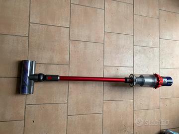 Aspirapolvere dyson v10