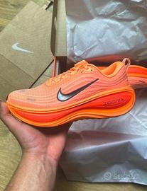 Nike Vomero Plus "Orange Pulse" - Taglia 43