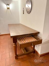 Tavolo in legno