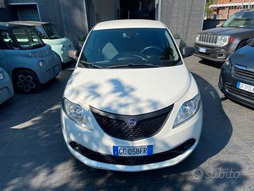 Lancia Ypsilon 1.0 FireFly 5 porte S&S Hybrid Ecoc