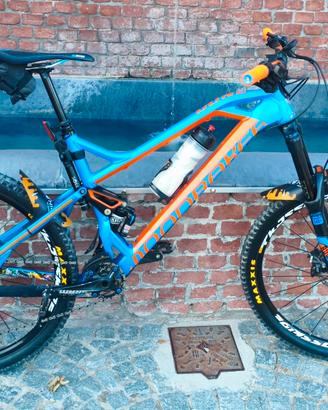 Mtb full Mondraker Dune  biammortizzata 
