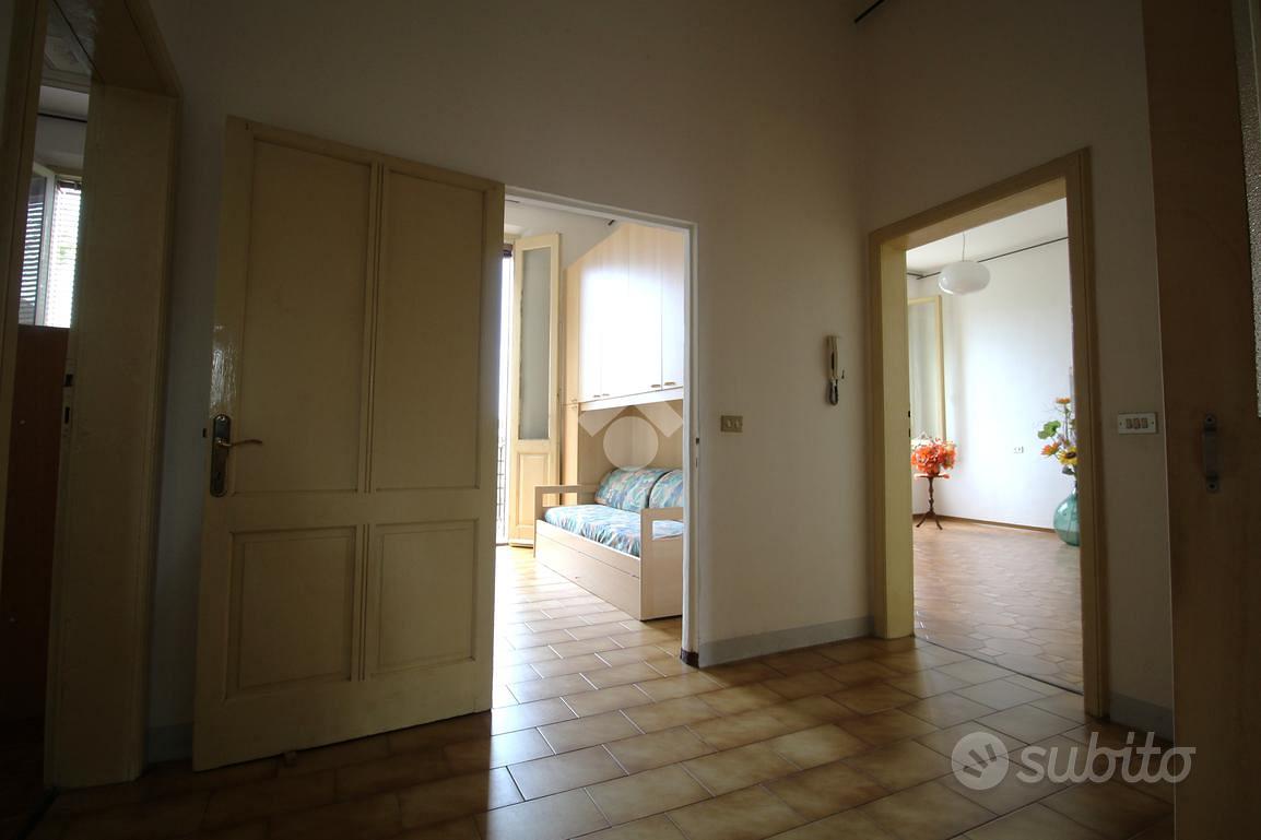 VILLA SINGOLA A SUZZARA - Altro