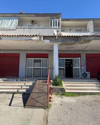 Immobile di 225 m² con 4 locali a Castel Volturno