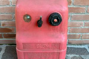 Tanica benzina gasolio da 22 lt per la nautica