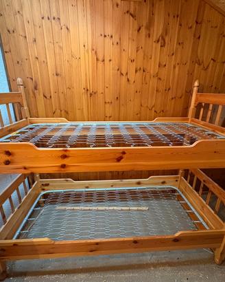 Arredamento legno massicchio