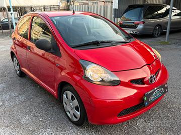 Toyota Aygo 1.0 68Cv 12 MESI DI GARANZIA