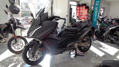 KYMCO AK 575 PREMIUM - 2026 "54 CV"