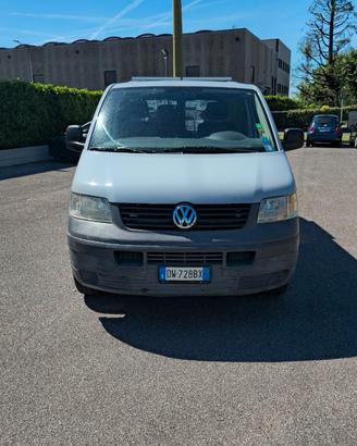 VOLKSWAGEN TRANSPORTER T5 2.5 TDI 130 CV – CAMPERI