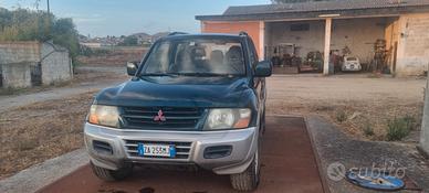 MITSUBISHI Pajero (2000-2007) - 2001