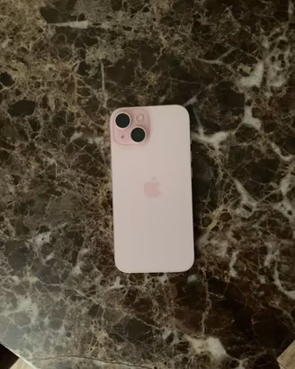 Iphone 15  Rosa febbraio 2026
