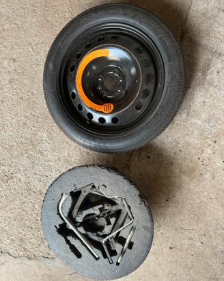 Ruotino 135 / 70 / 16 completo di kit smontaggio