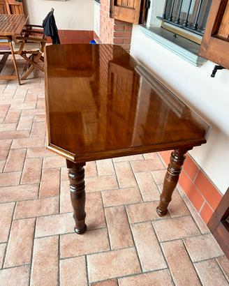 Tavolo in legno