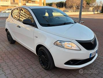 LANCIA YPSILON 1.2cc 5 POSTI