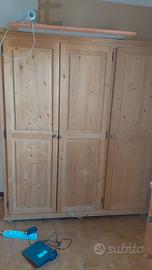 armadio in legno