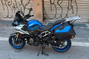 suzuki gsx s1000 gx touring