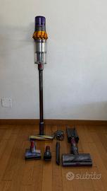Aspirapolvere Dyson V15 detect absolute extra