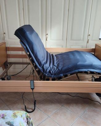 Letto per anziani motorizzato con telecomando