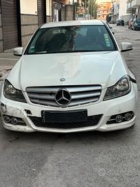 MERCEDES Classe C (W/S204) - 2011