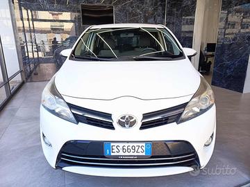 TOYOTA Verso 2.0 D Active 7 posti