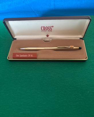 Cross in oro laminato 10 kt.