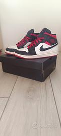 Jordan 1 Mid