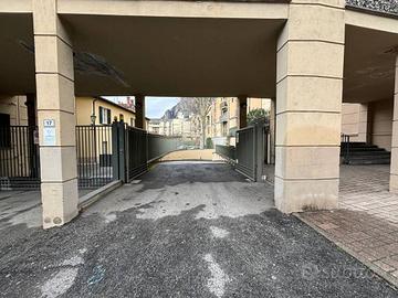Box / Garage di 15 m² a Lecco