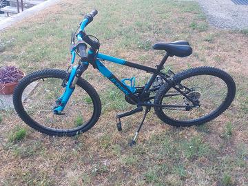 Bicicletta Rockrider 500 24"