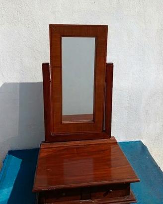 Specchio con cassetti 