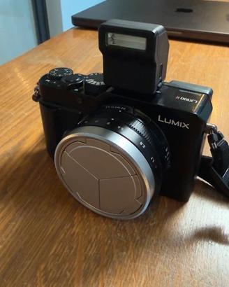 Panasonic Lumix DC-LX100M2 (Leica Lens)