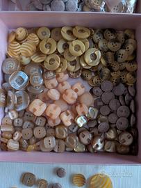 bottoni vintage beige 