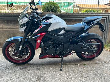 Suzuki gsx-s 750